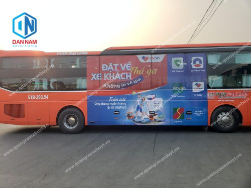 Quảng cáo trên xe khách