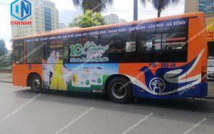 quảng cáo trên xe bus hà nội