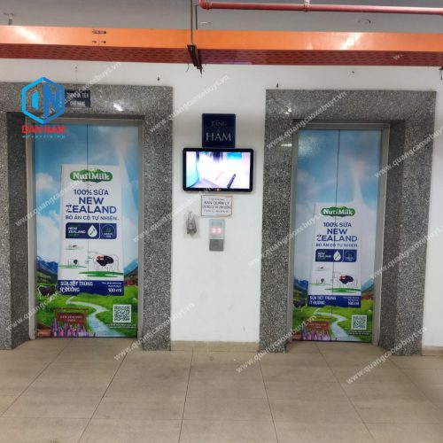 Quảng cáo màn hình LCD thang máy Quảng cáo màn hình LCD thang máy