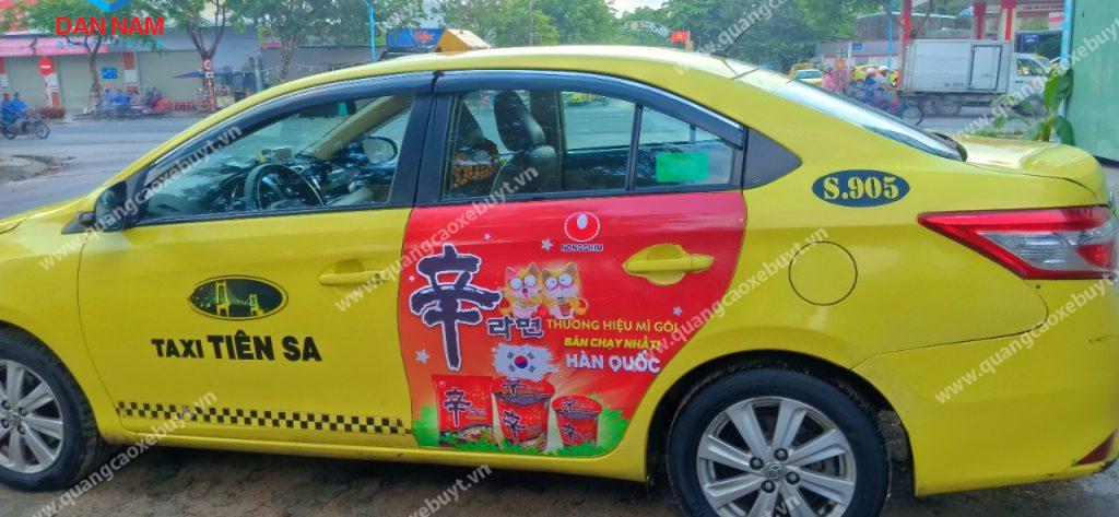 Quảng cáo trên xe taxi Tiên Sa