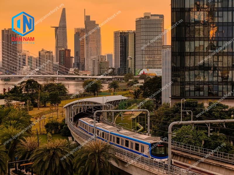 Hướng dẫn di chuyển tuyến Metro số 1 Bến Thành - Suối Tiên Hướng dẫn di chuyển tuyến Metro số 1 Bến Thành - Suối Tiên