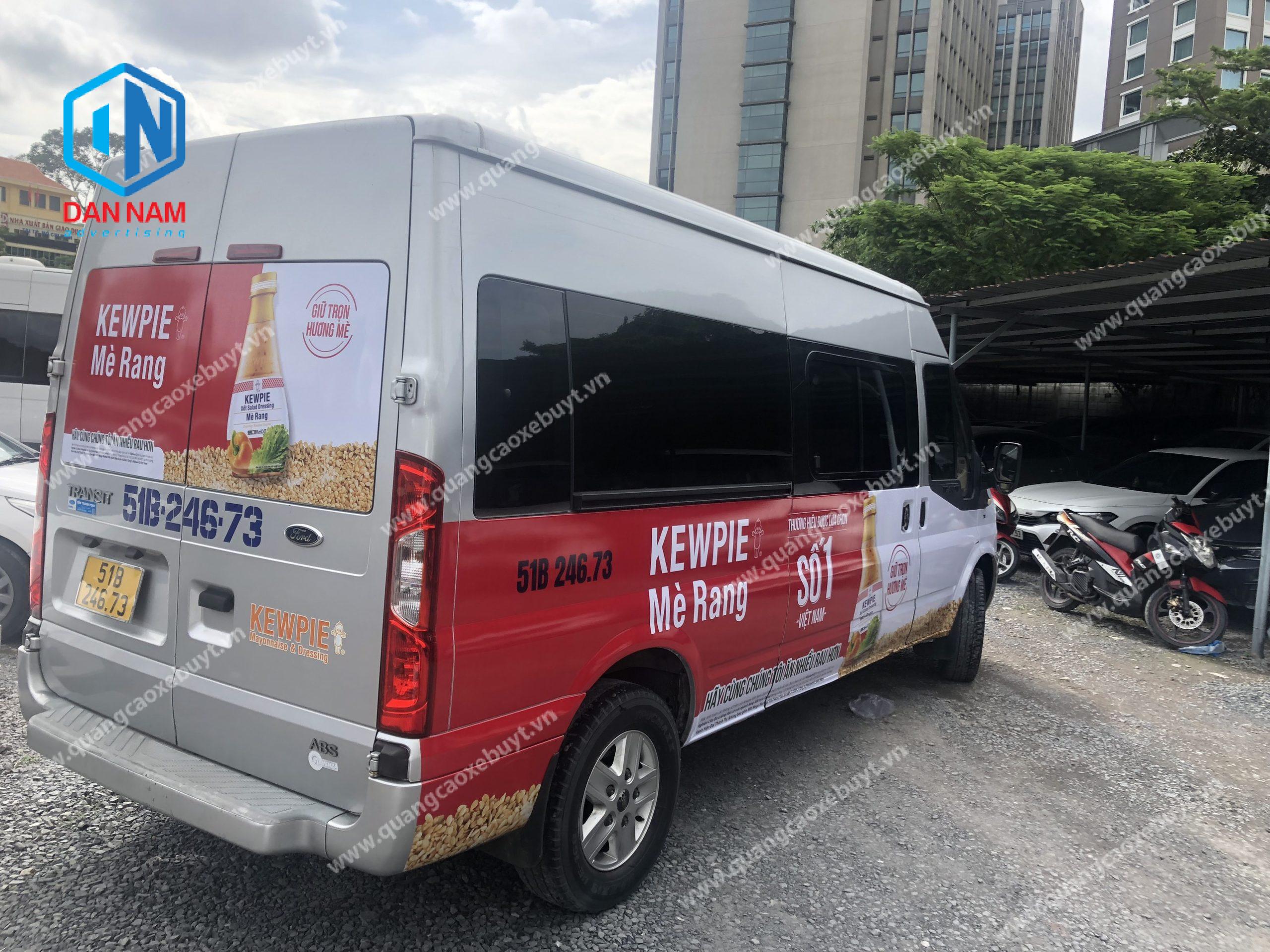 Dán decal quảng cáo xe ô tô Dán decal quảng cáo xe ô tô