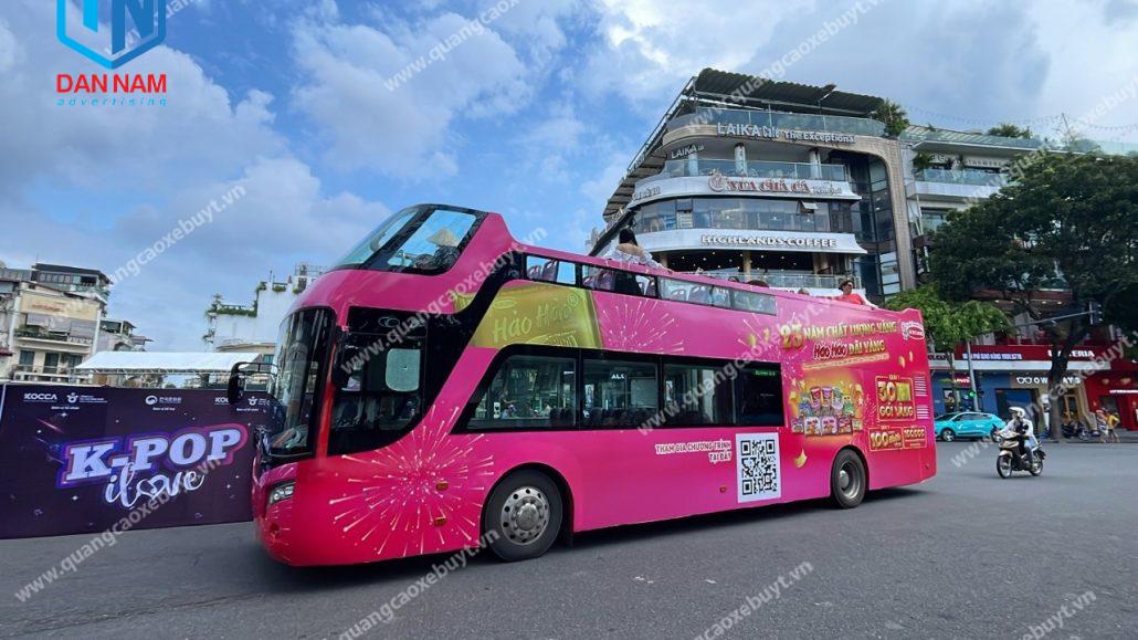 Roadshow xe bus 2 tầng tại Hà Nội Roadshow xe bus 2 tầng tại Hà Nội