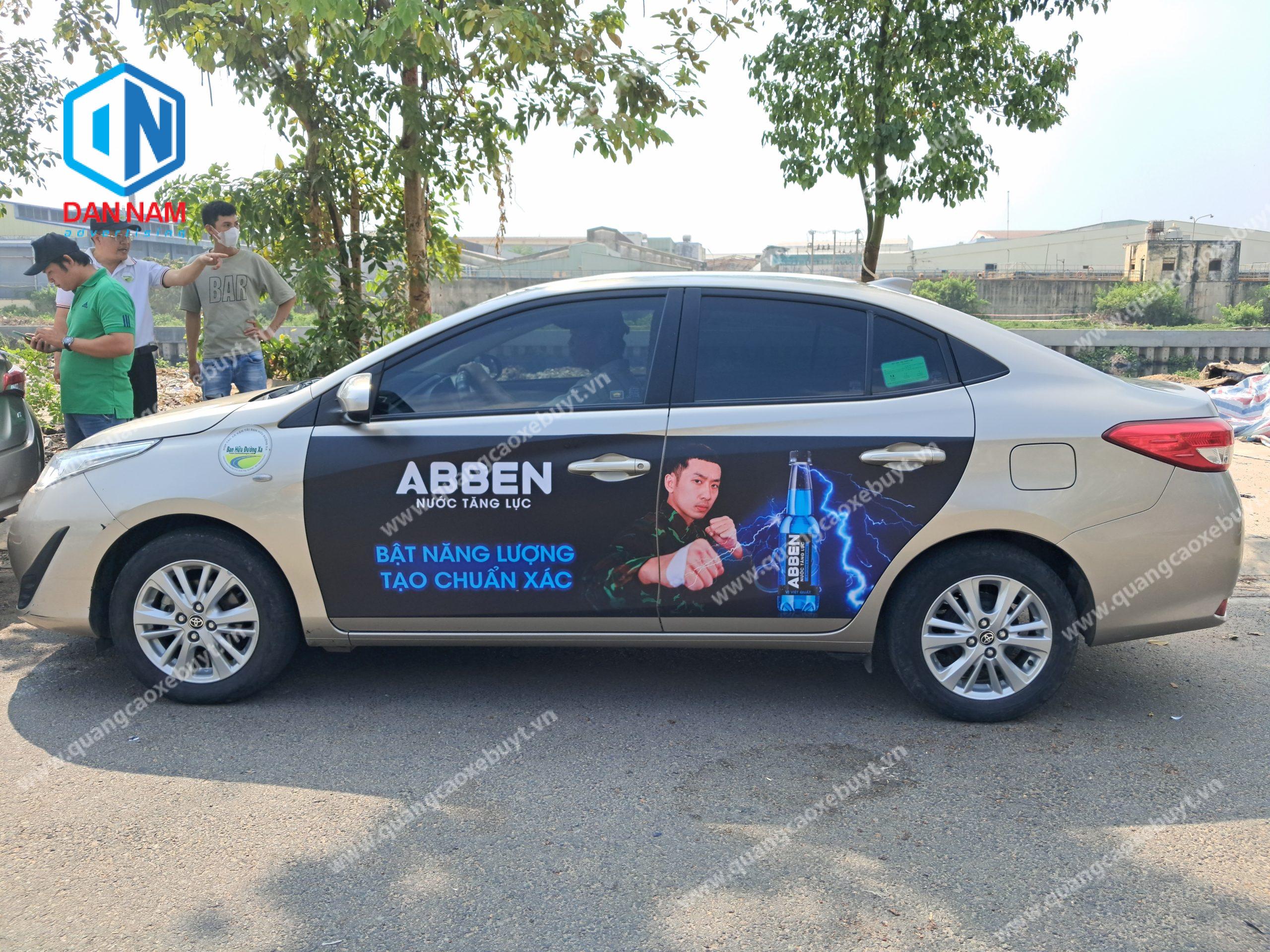 Dán quảng cáo trên xe hơi Dán quảng cáo trên xe hơi