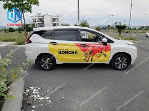 Dán quảng cáo trên xe oto