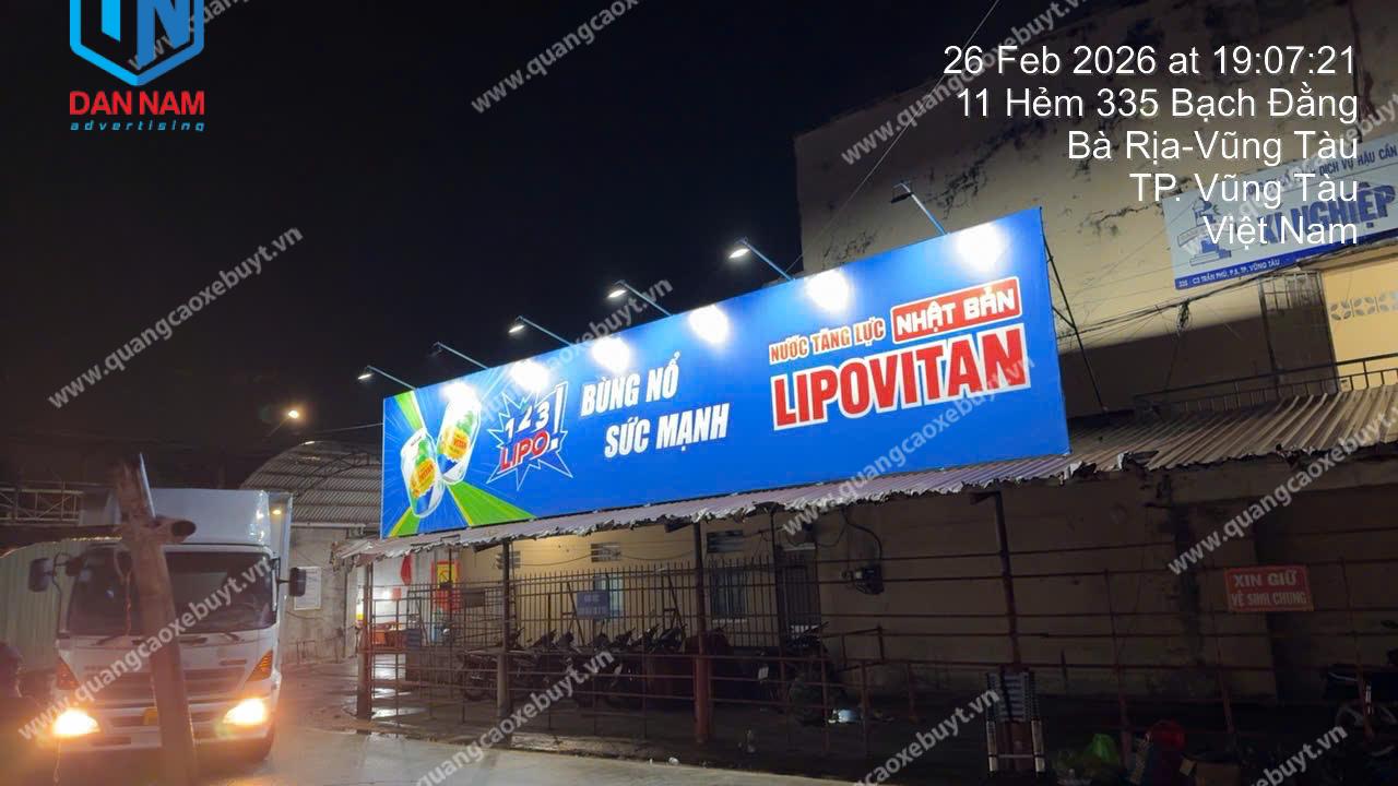 Quảng cáo tại cảng cá