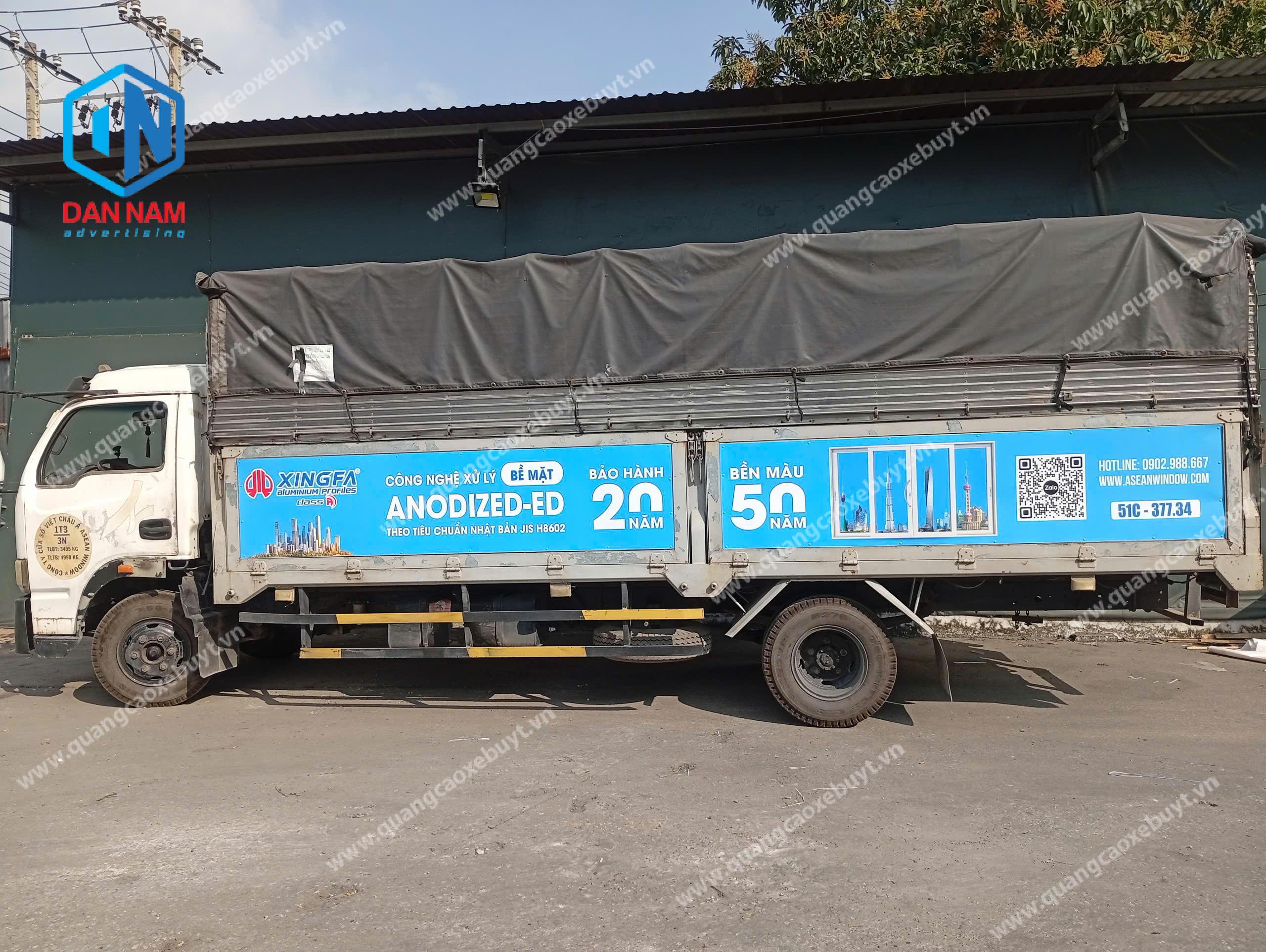 Dán decal quảng cáo xe tải bạt